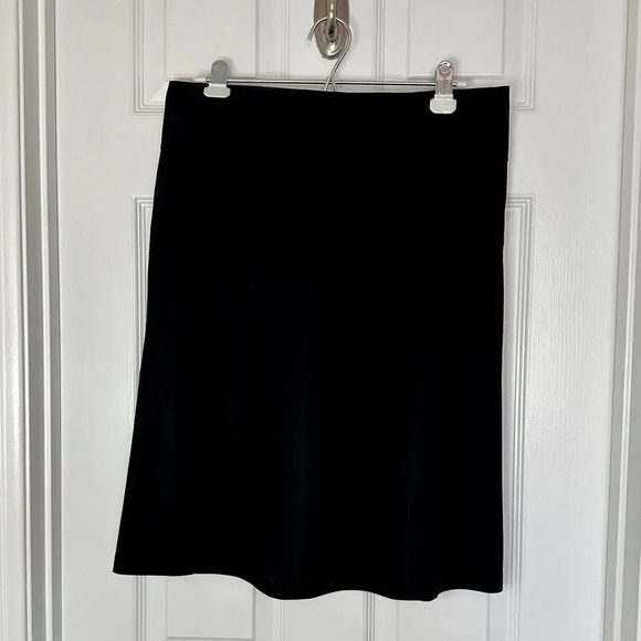 Banana Republic Dresses & Skirts - Banana Republic Women’s Black Lined Professional Work Skirt